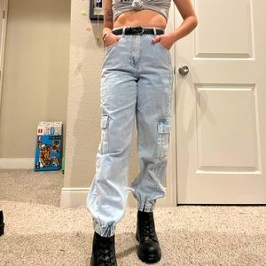 Forever 21 Denim Cargo jeans XS